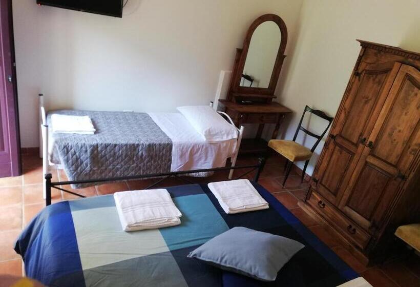 标准三人间, Agriturismo Le Folaghe