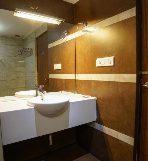 اتاق لوکس, Emarald Hotel Calicut