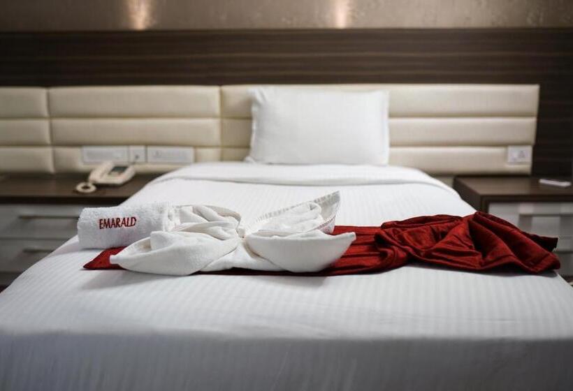 Номер Deluxe, Emarald Hotel Calicut