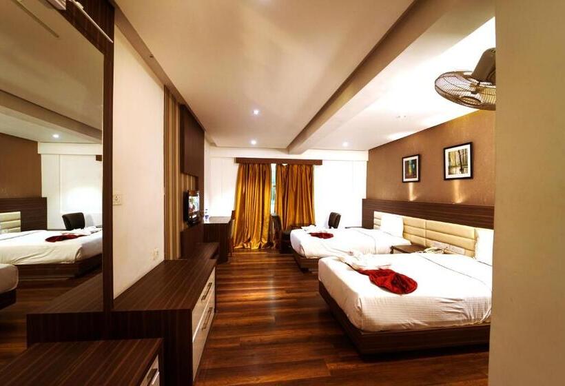 Номер Deluxe, Emarald Hotel Calicut