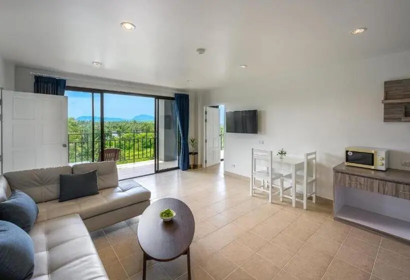سوئیت 2 خوابه, Maikhao Hotel, Phuket
