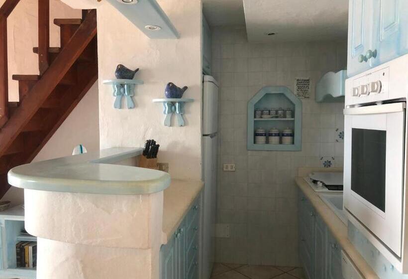 Апартаменты 2 Спальни Вид на Море, Villaggio Est A Capo Coda Cavallo San Teodoro