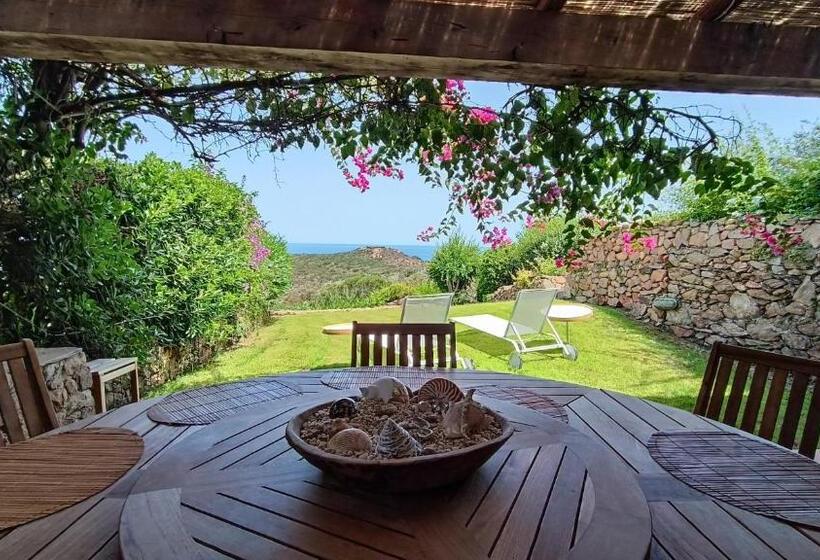 Huoneisto 3 Makuuhuonetta Merinäkymä, Villaggio Est A Capo Coda Cavallo San Teodoro