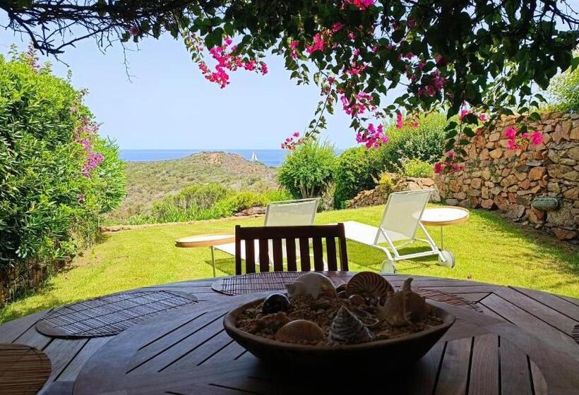 Апартаменты 3 Спальни, Villaggio Est A Capo Coda Cavallo San Teodoro