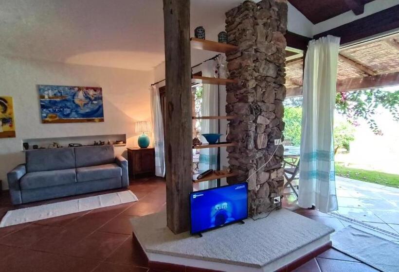 Апартаменты 3 Спальни, Villaggio Est A Capo Coda Cavallo San Teodoro