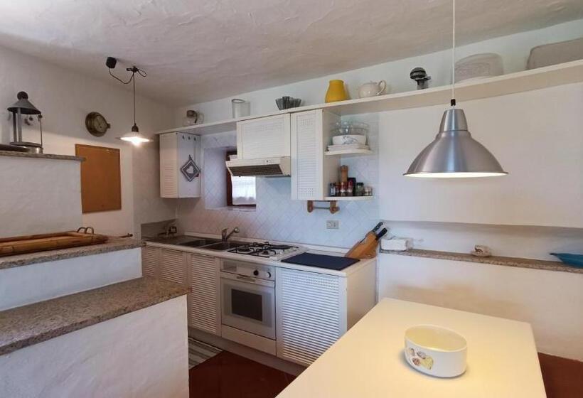 Апартаменты 3 Спальни, Villaggio Est A Capo Coda Cavallo San Teodoro