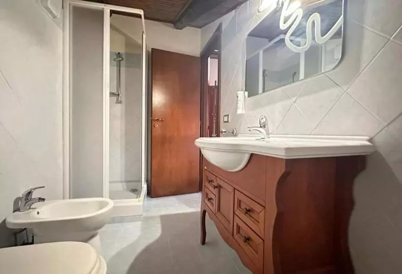 Standard Kolmen Hengen Huone Parveke, Agriturismo Mammarella