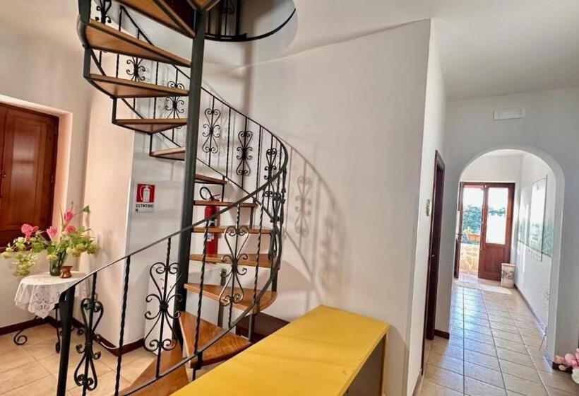 스탠다드 트리플 발코니 룸, Agriturismo Mammarella