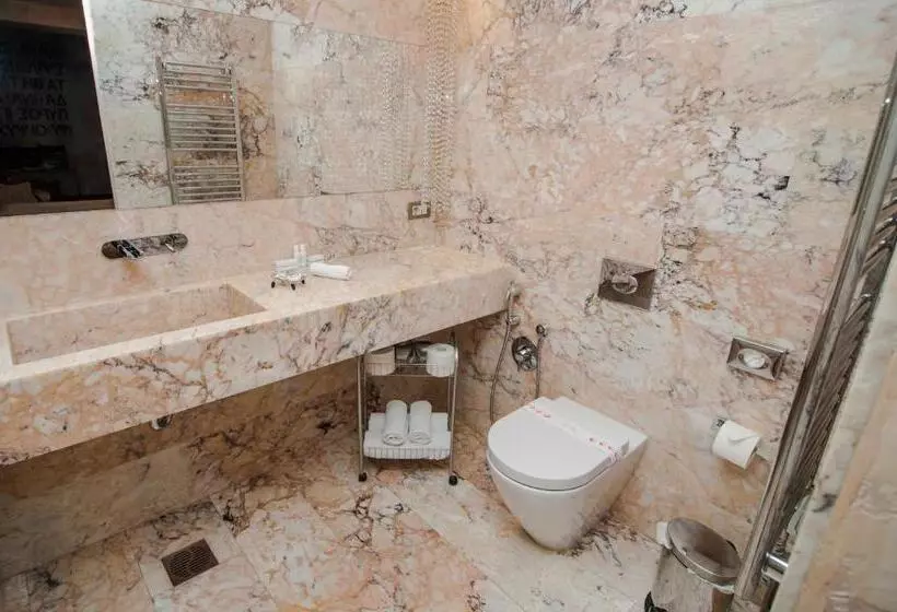 اتاق سوپریور, Boutique Hotel Astoria