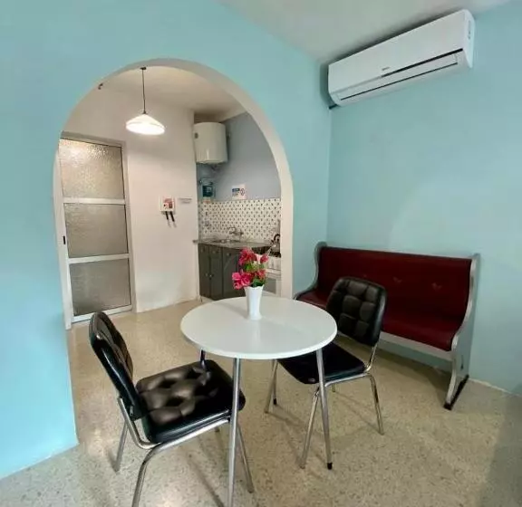 استودیوی استاندارد, For Rest Apart