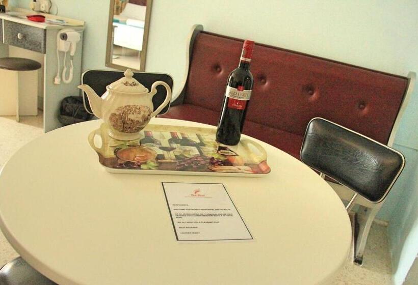 استودیوی استاندارد, For Rest Apart