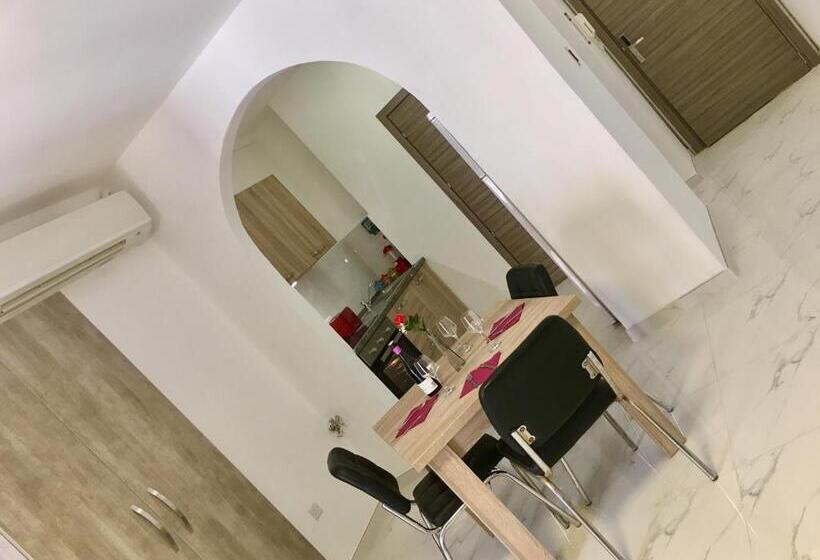 استودیوی سوپریور, For Rest Apart