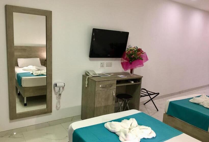 استودیوی سوپریور, For Rest Apart