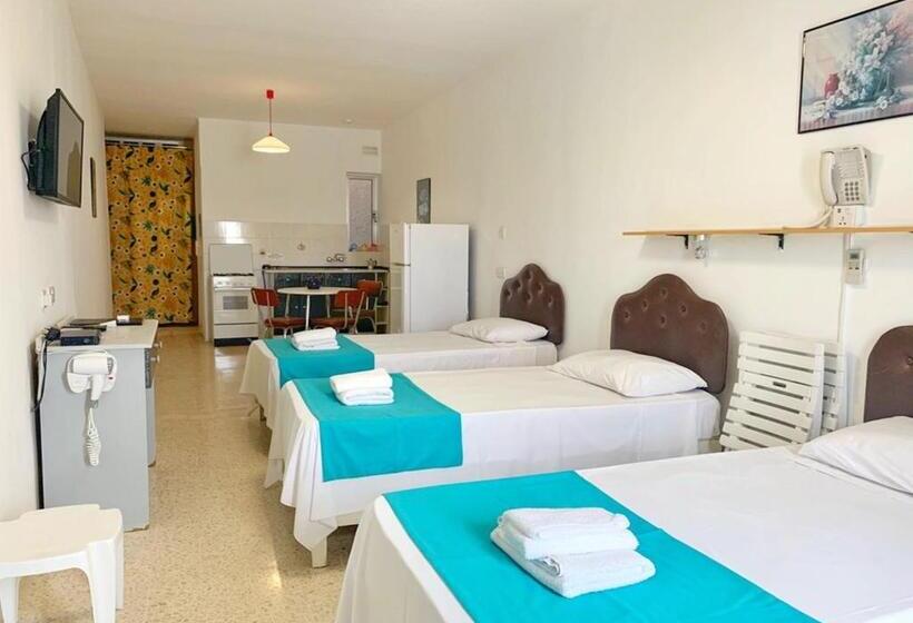 استودیوی استاندارد, For Rest Apart