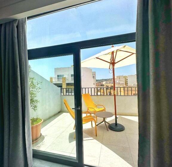 1 Bedroom Penthouse Apartment, For Rest Apart