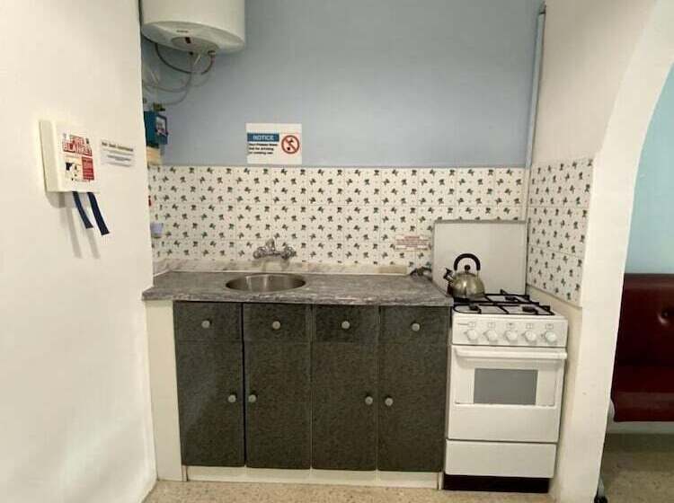 استودیوی استاندارد, For Rest Apart