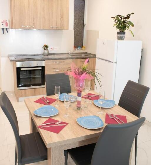 استودیوی سوپریور, For Rest Apart