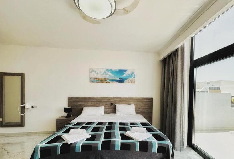 1 Bedroom Penthouse Apartment, For Rest Apart