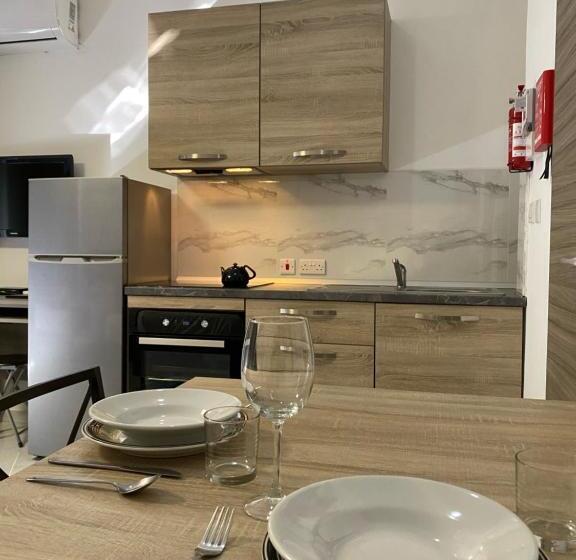 1 Bedroom Penthouse Apartment, For Rest Apart