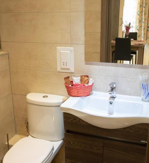 استودیوی سوپریور, For Rest Apart