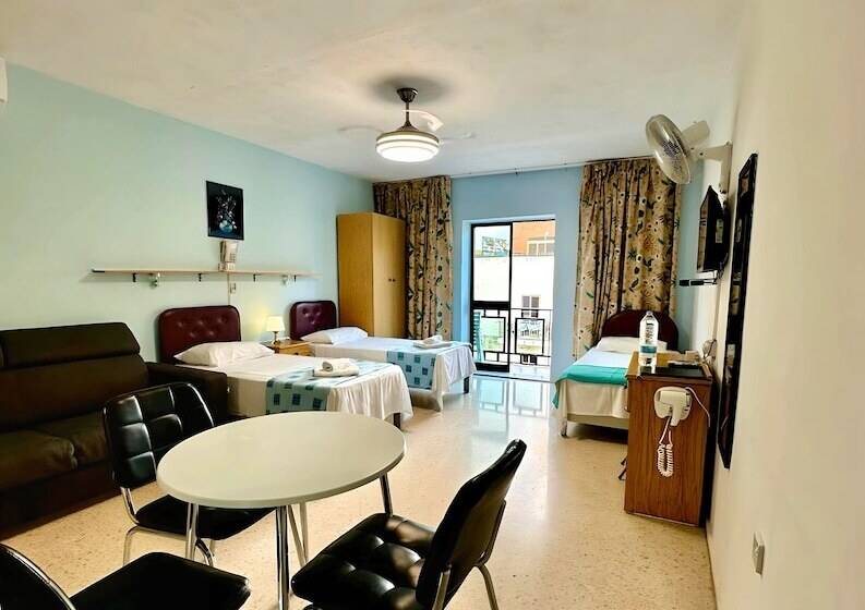 استودیوی استاندارد, For Rest Apart