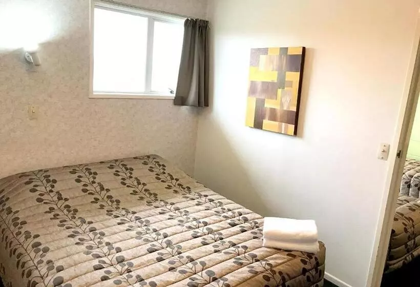 家族用の部屋エコノミー, Greenview Motel