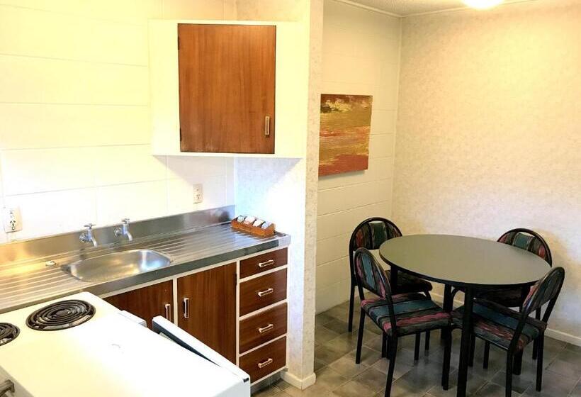 Семейный Номер Economy, Greenview Motel