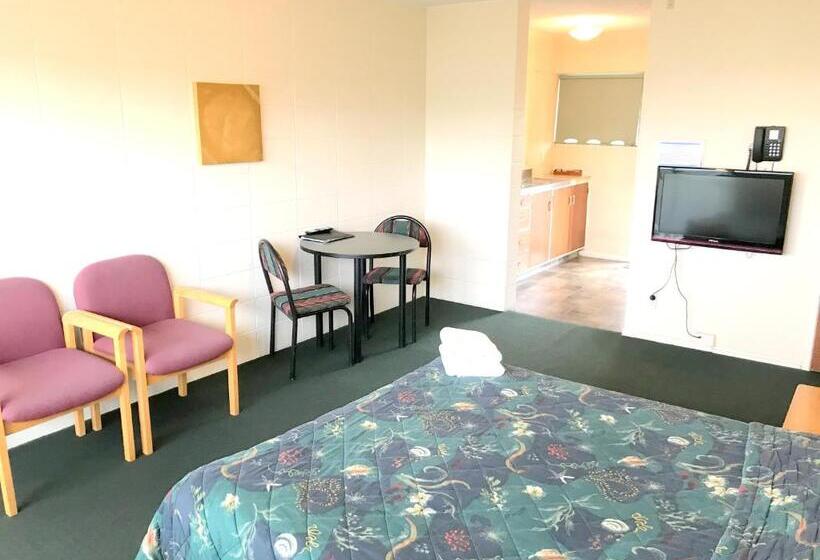 סטודיו אקונומי, Greenview Motel