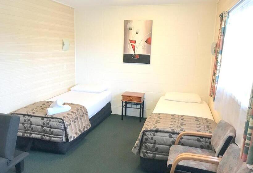 חדר משפחתי קלאסי, Greenview Motel