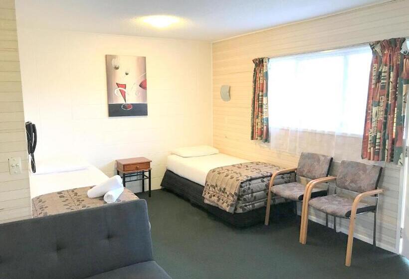 חדר משפחתי קלאסי, Greenview Motel