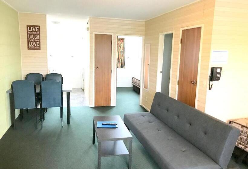 חדר משפחתי קלאסי, Greenview Motel