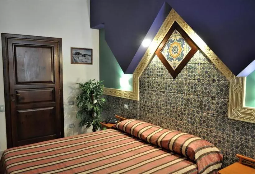 اتاق استاندارد سه نفره, Al Tair