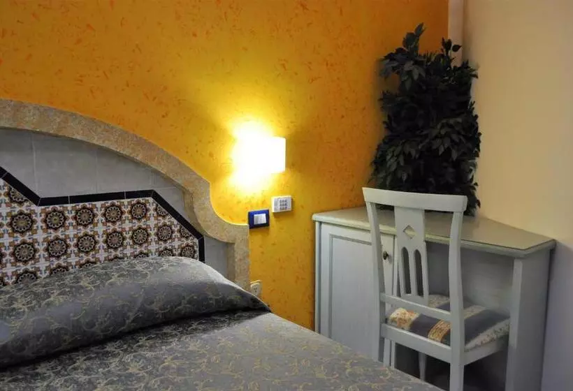 اتاق اکونومی, Al Tair