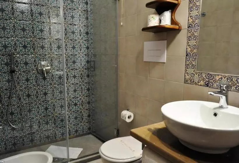 اتاق اکونومی, Al Tair