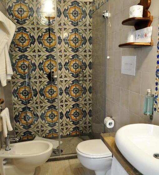 带阳台标准四人间, Al Tair