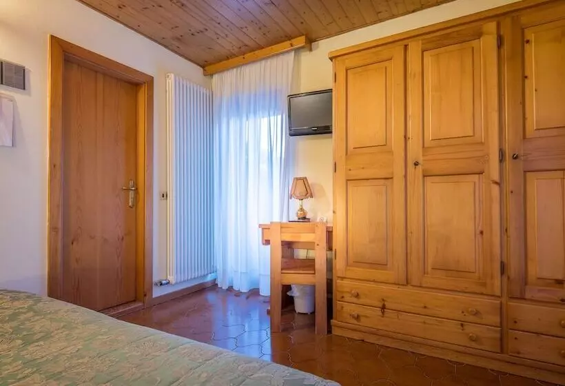 スタンダードルーム, Albergo Dimaro Wellness