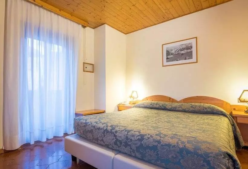 スタンダードルーム, Albergo Dimaro Wellness