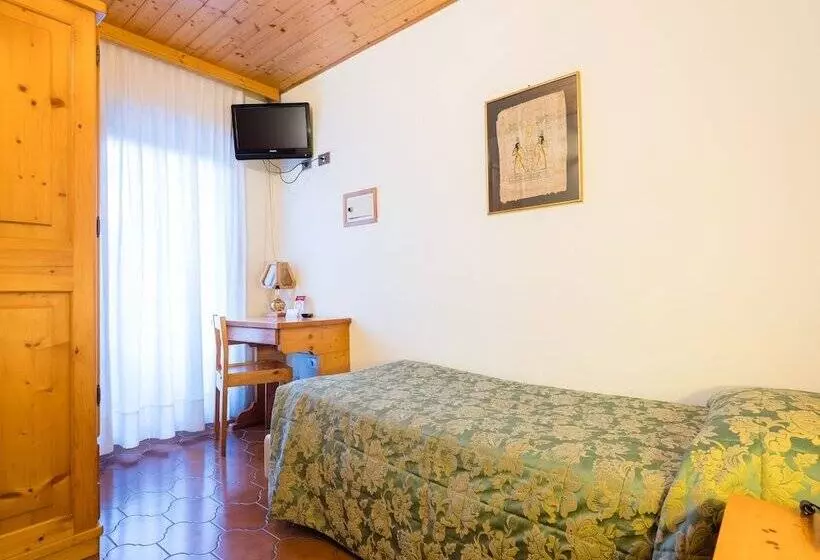 スタンダードシングルルーム, Albergo Dimaro Wellness