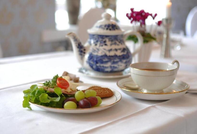 标准单人间, Annas Hotell