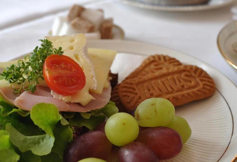 标准间, Annas Hotell