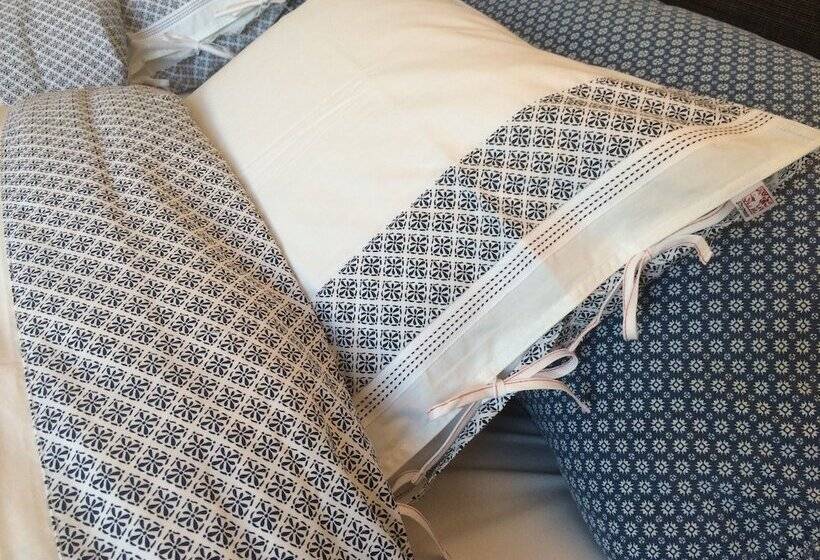 标准间, Annas Hotell