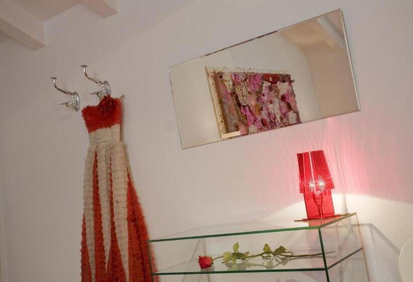 اتاق استاندارد سه نفره, Art Hotel Al Fagiano