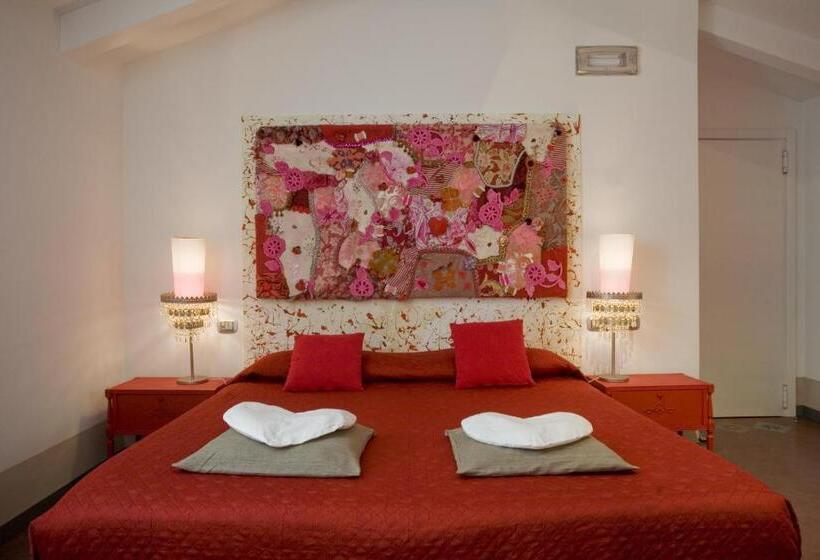 Quarto Triplo Standart, Art Hotel Al Fagiano