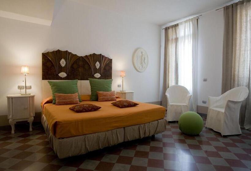 Quarto Triplo Standart, Art Hotel Al Fagiano