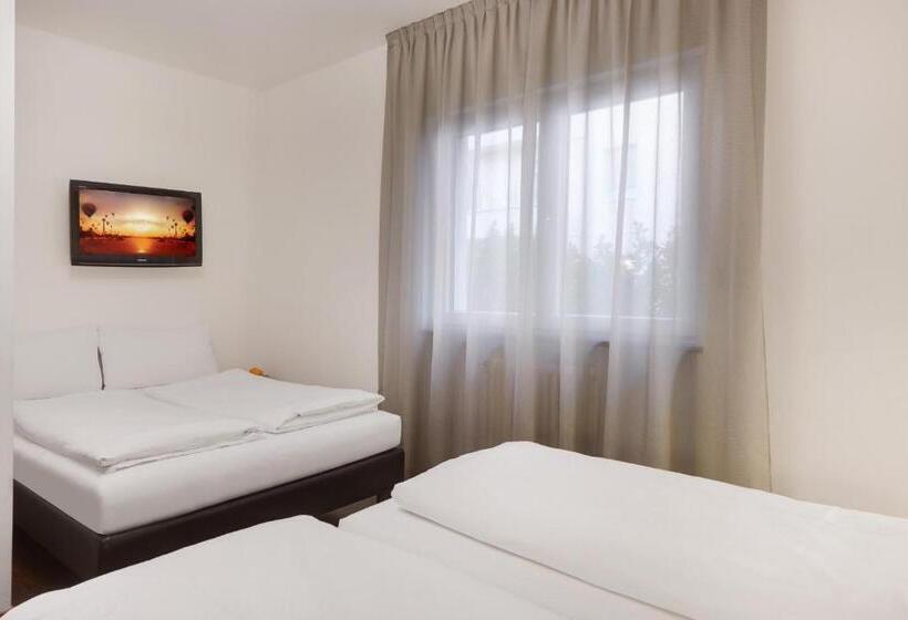 اتاق استاندارد چهار تخته, Asterix