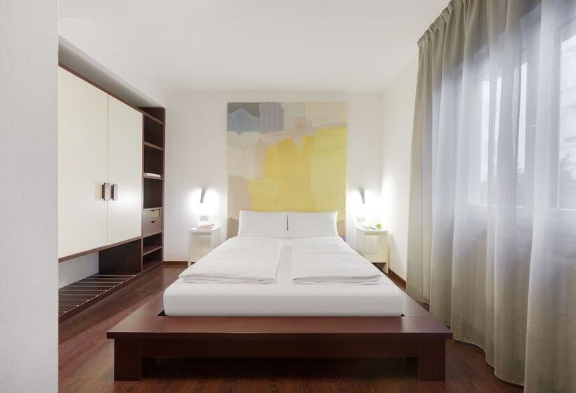 اتاق استاندارد یک نفره, Asterix