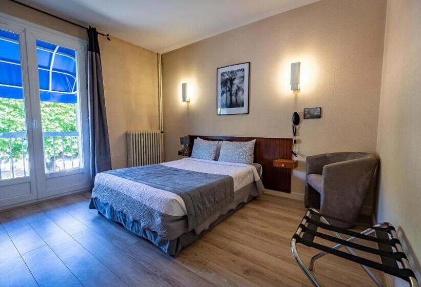 Номер Стандарт, Christina