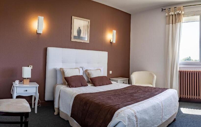 Номер Стандарт Трехместный, Christina