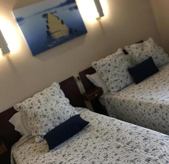 Номер Стандарт Трехместный, Christina