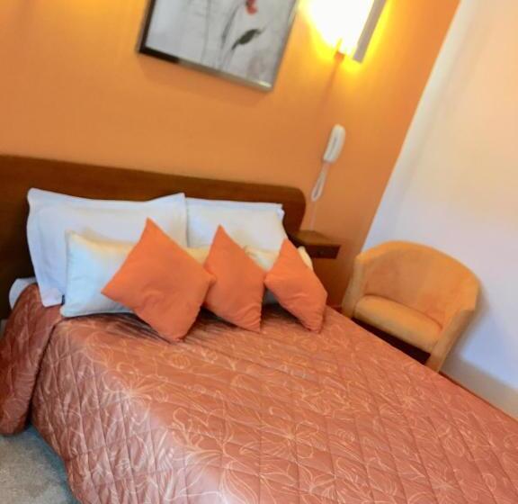 Номер Стандарт Индивидуальный, Christina